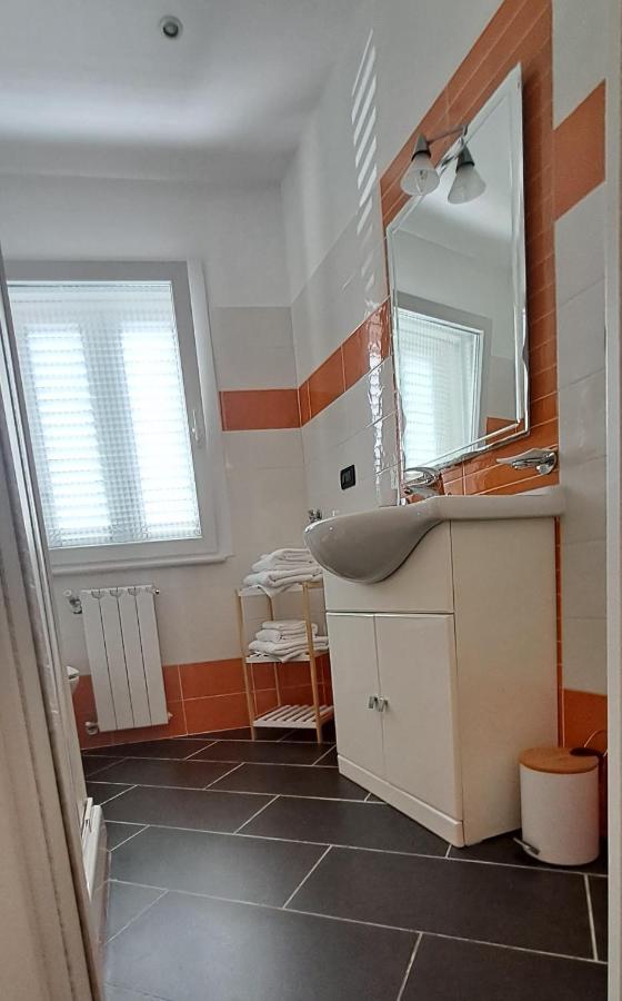 Casa Gialla Apartment