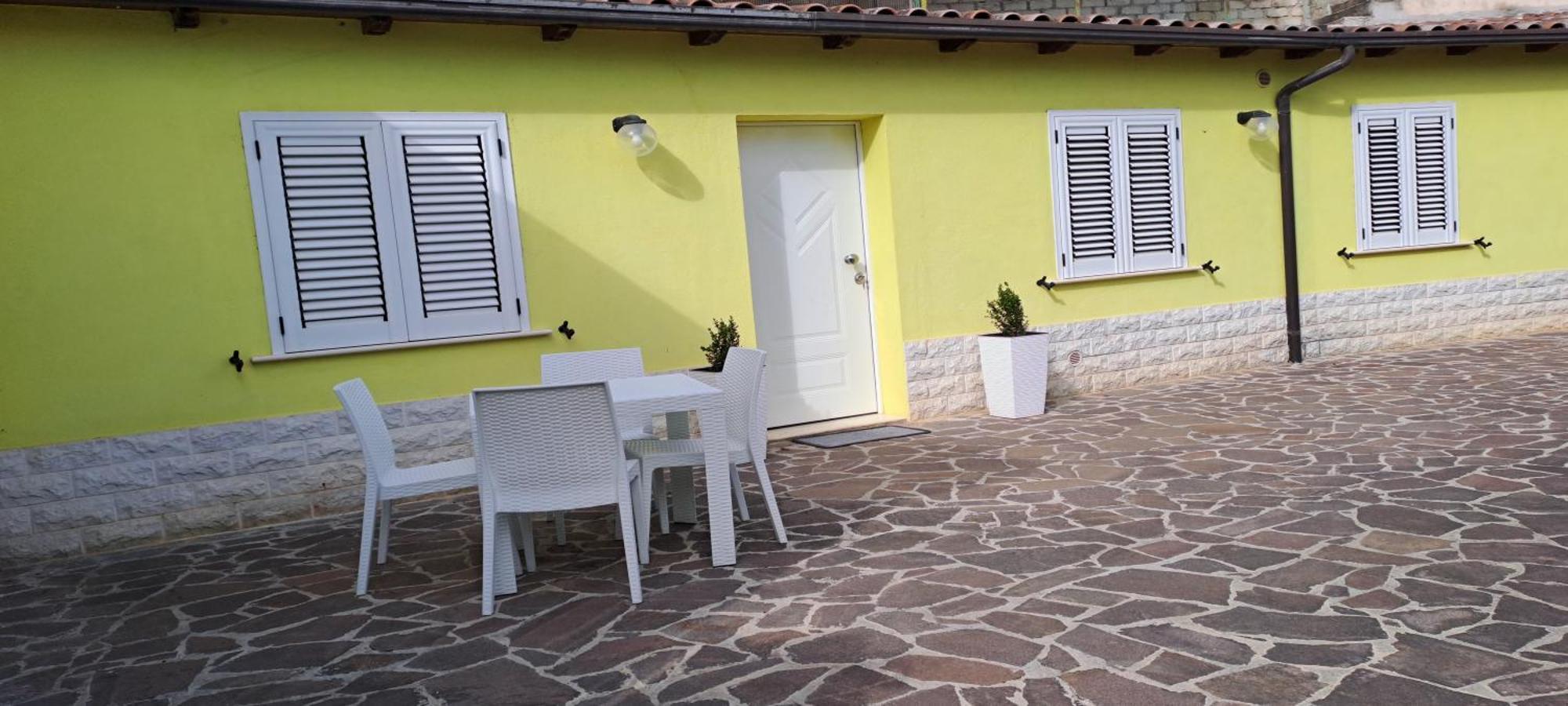Casa Gialla Apartment L'Aquila